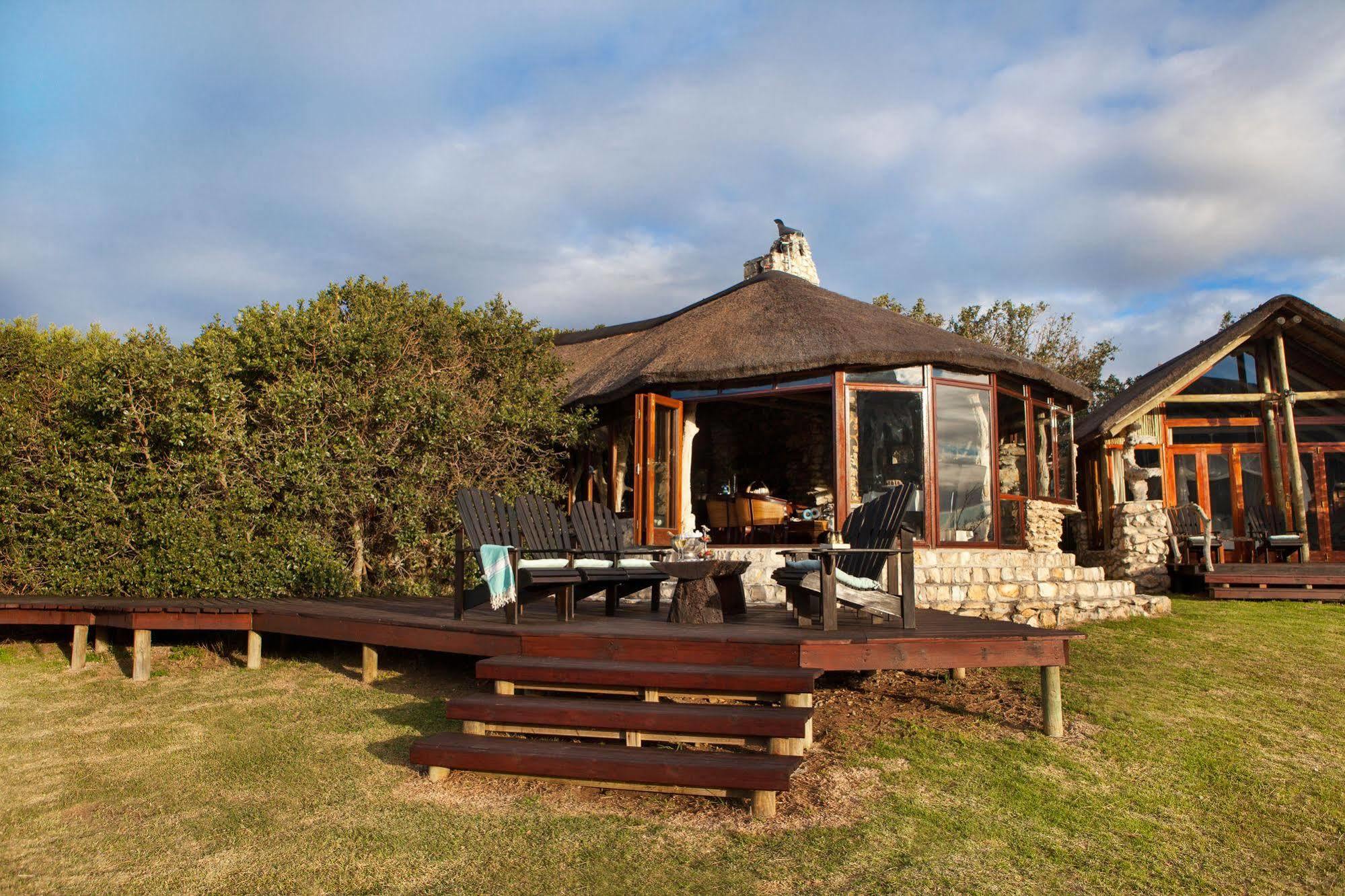 Mosaic Lagoon Lodge Stanford Exterior photo